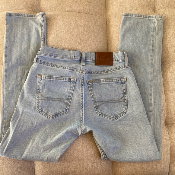 Slim Straight Hollister Ripped Jeans - Picture 3 of 4